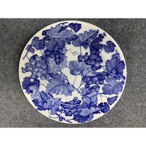 Crate & Barrel 10” Plate Grape Leaf Pattern Blue Ceramics Quadrifoglio Italy